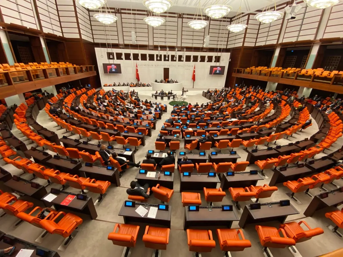TBMM'de Bolu Kartalkaya yangını üzerine yapılan tartışmalarda, yangının etkileri, önlemler