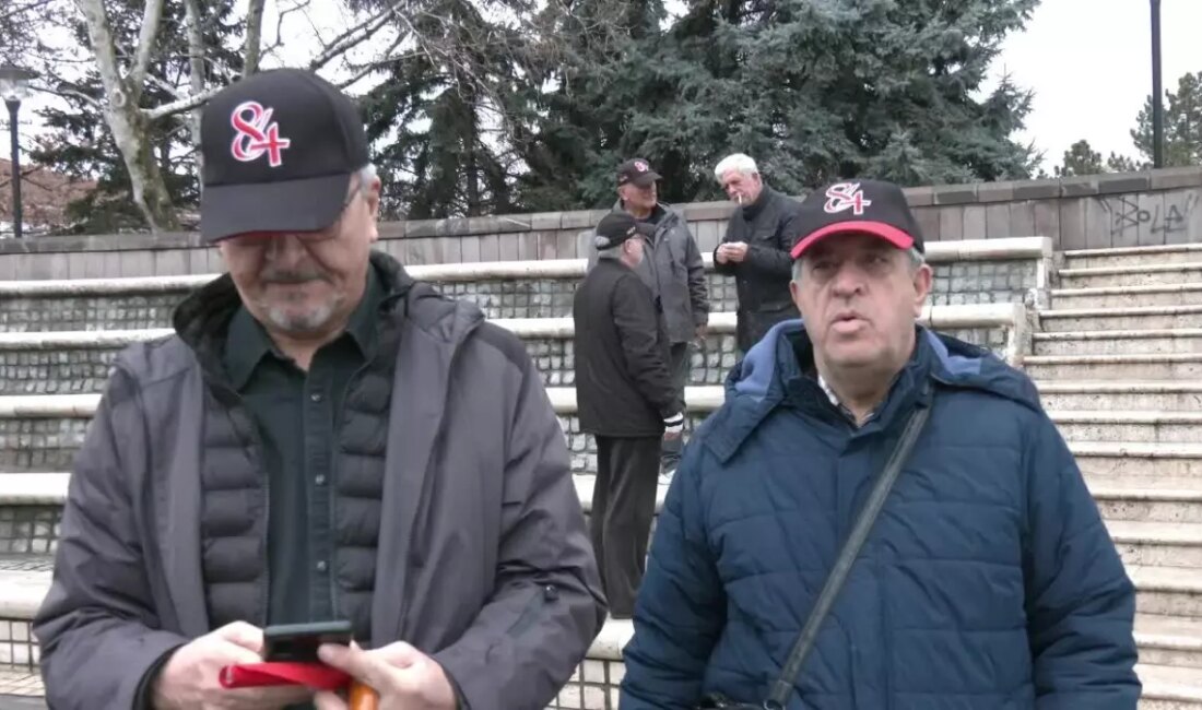 Teğmenlere destek açıklaması ve disiplin soruşturması hakkında detaylı bilgiler. Askeri