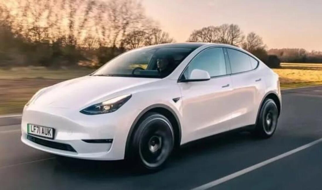 Tesla Model Y'nin yeni versiyonu Türkiye'de satışa sunulacak mı? Bu