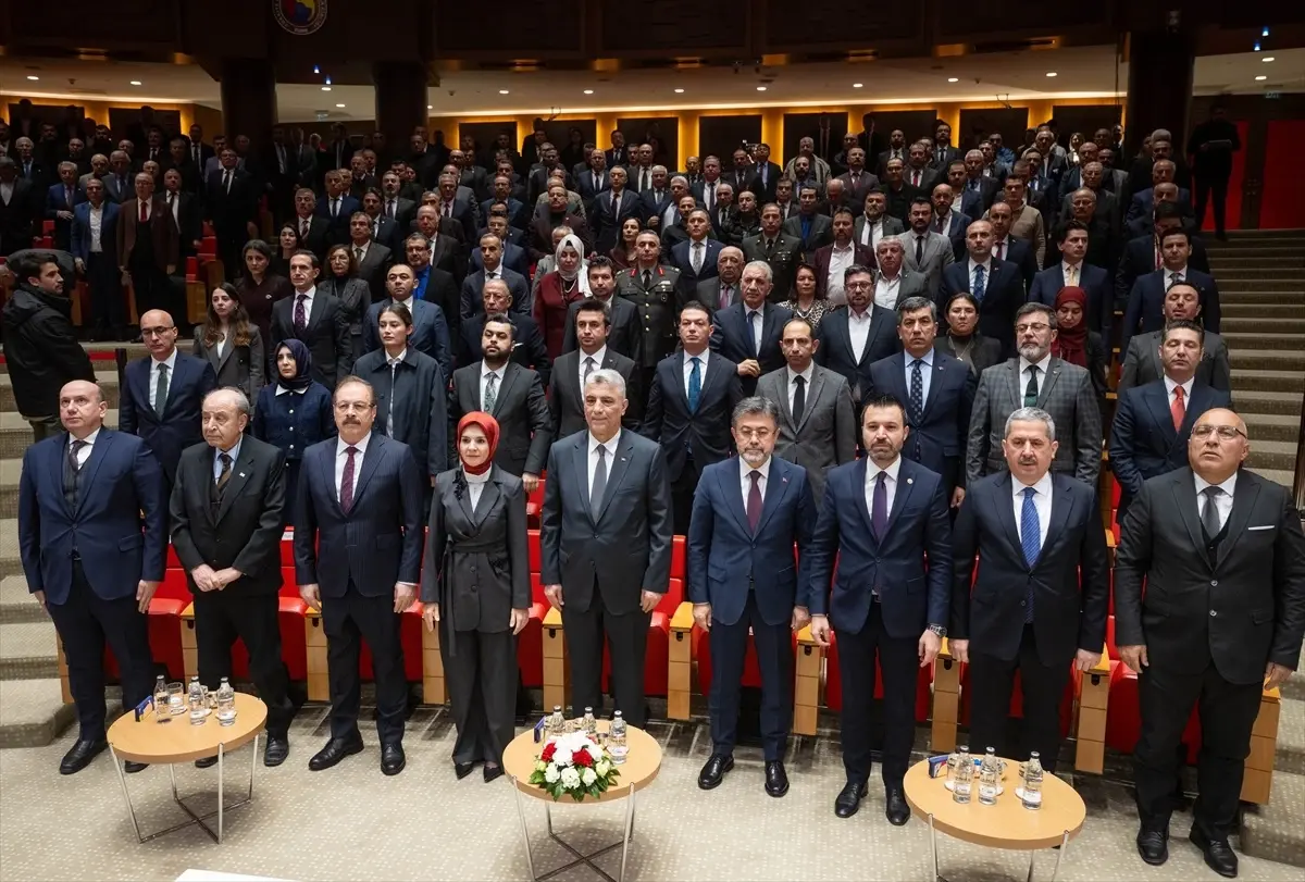 Ticaret Bakanı Ömer Bolat, kira sorununa yapı kooperatifçiliği ile çözüm