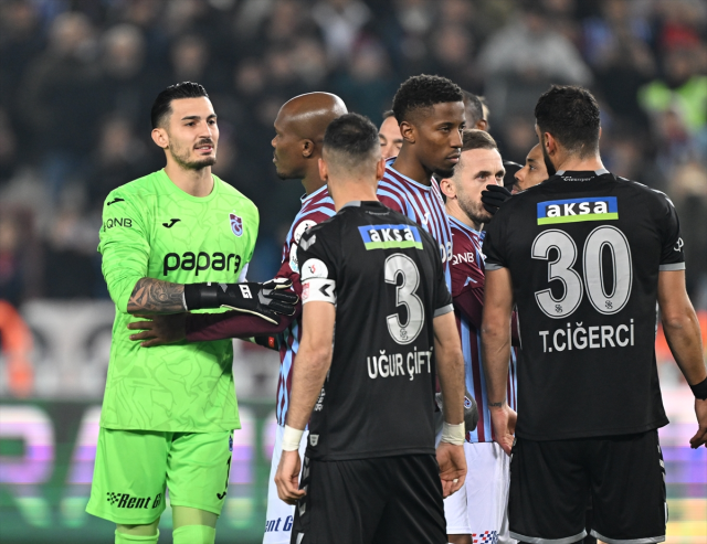 Trabzonspor, Sivasspor'u 4-0 Mağlup Etti