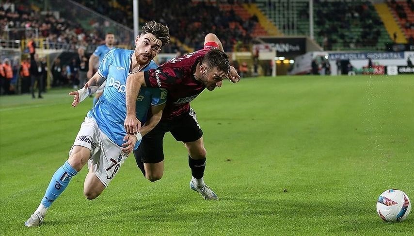 Trabzonspor, Ziraat Türkiye Kupası'nda Corendon Alanyaspor ile kıyasıya bir mücadeleye