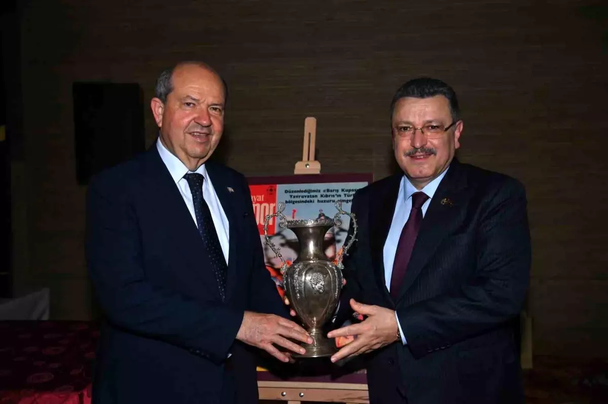 Trabzonspor'un Kıbrıs Barış Kupası'nın 50. yıl dönümü kutlamaları, futbolseverleri bir
