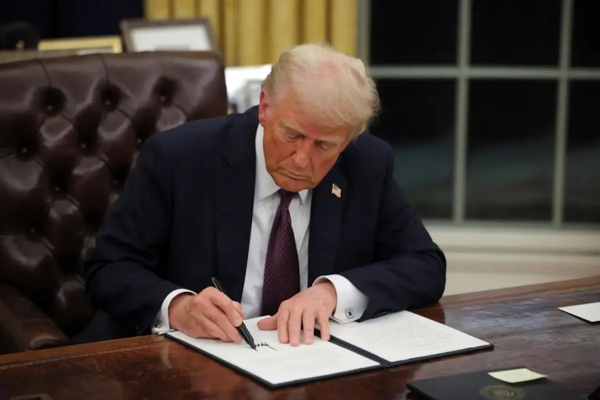 Trump, Guantanamo'da yeni bir göçmen tesisi kurulması için talimat verdi.