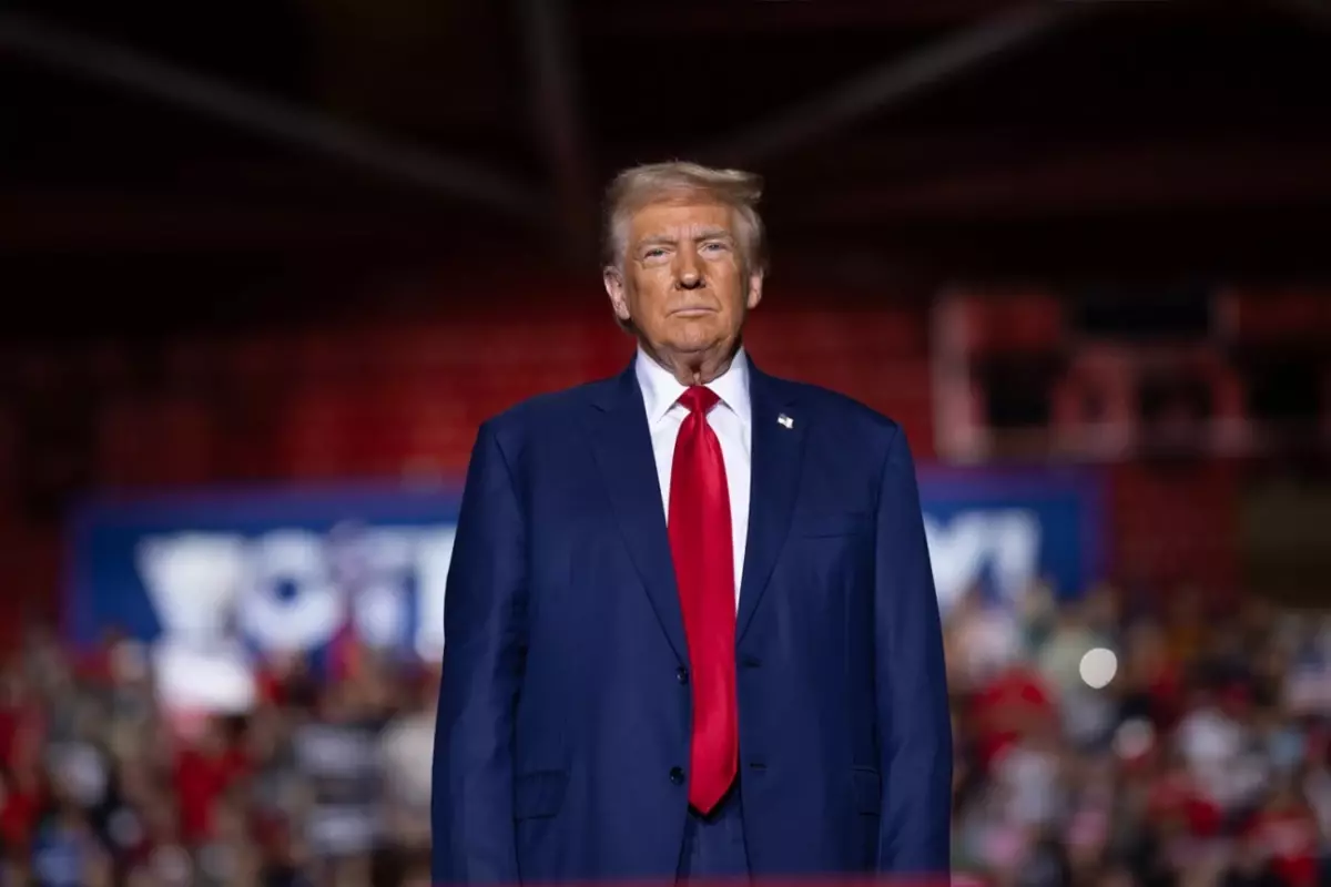Trump'ın başkanlık mitingi, umut ve yenilik vurgusuyla dikkat çekiyor. Konuşmasında,