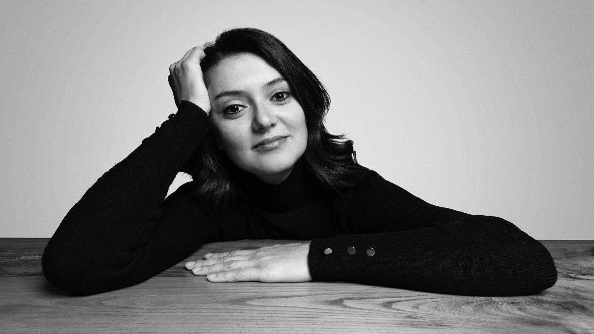 Tuğçe Isıyel'in ilk kurmaca eseri 'Benim Yüzümden', insan ilişkileri, içsel