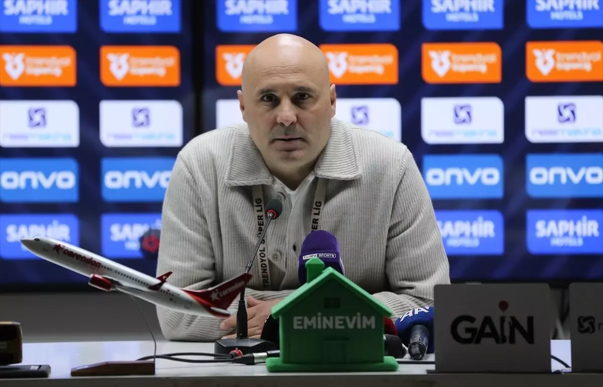 TÜMOSAN Konyaspor Teknik Direktörü Recep Uçar, Alanyaspor maçı sonrası yaptığı