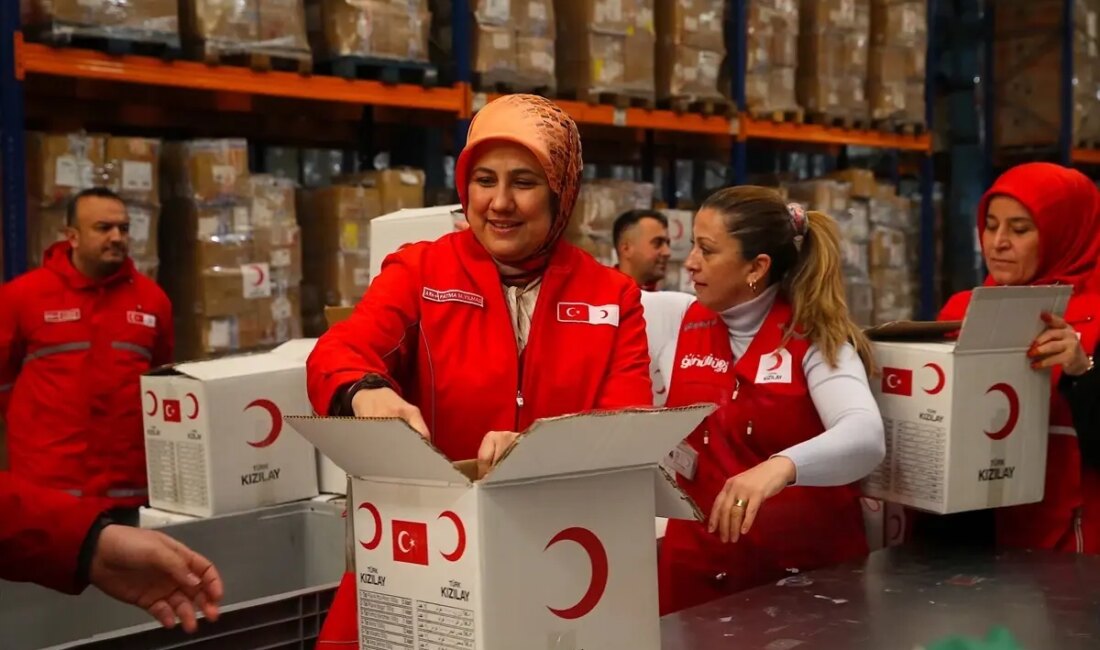 Türk Kızılay Genel Başkanı Fatma Meriç Yılmaz, deprem bölgesine yönelik