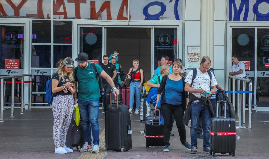Türkiye'nin 2024 turizm hedefleri ve başarıları hakkında bilgi edinin. Sektördeki