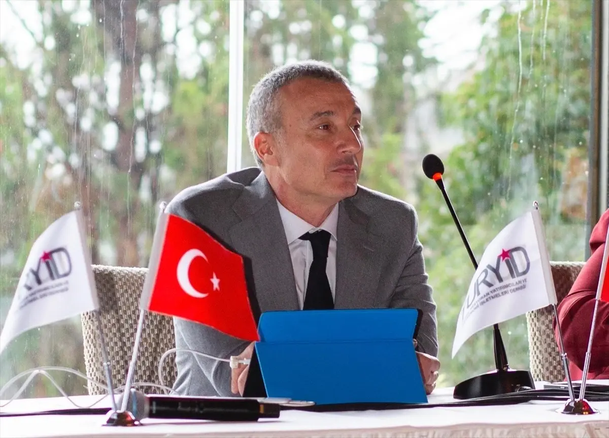 TURYİD Genel Kurulu'nda Kaya Demirer, sektörün geleceği için yeniden başkan