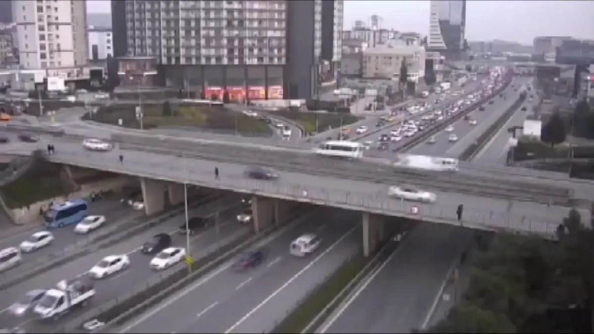 Tuzla'da meydana gelen trafik kazasında 19 yaşındaki bir genç hayatını