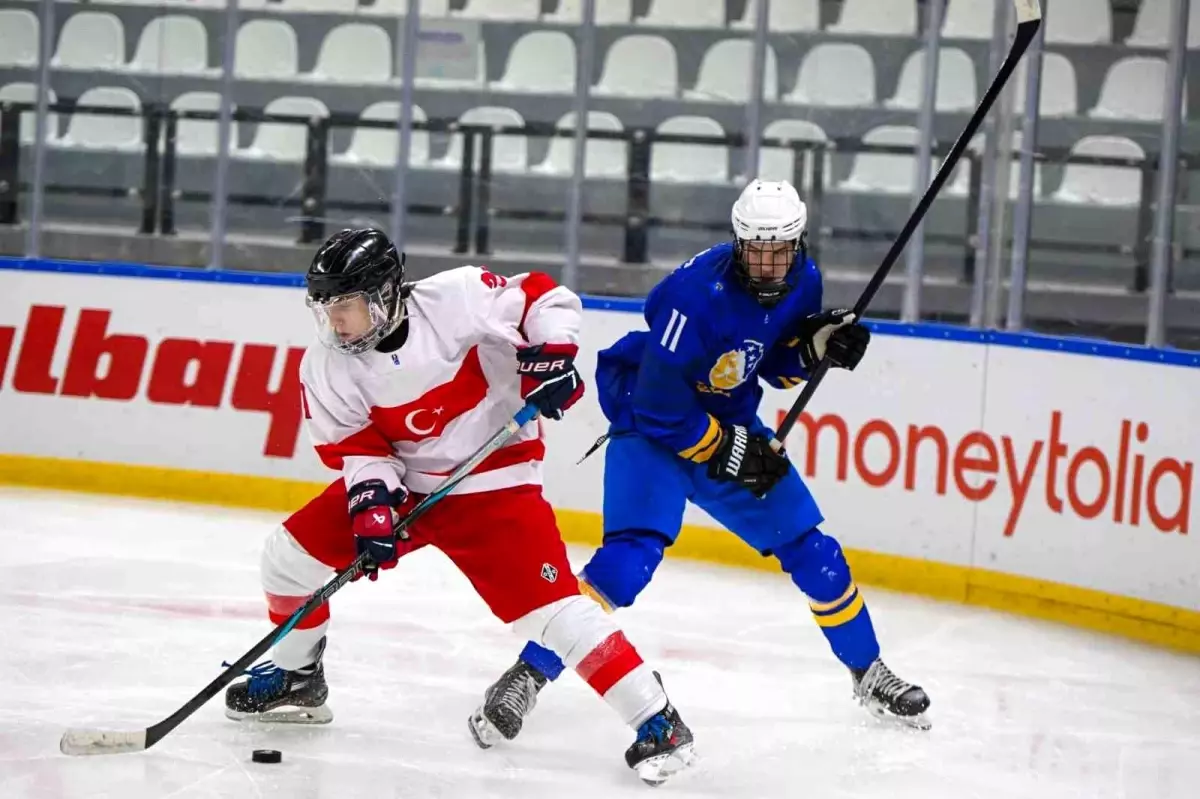 U20 Erkek Buz Hokeyi Milli Takımımız, Bosna Hersek'i 9-1'lik etkileyici