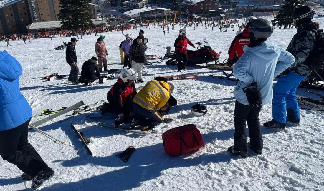 Uludağ'da meydana gelen kayak kazasında iki kişi yaralandı. Olayın detayları,