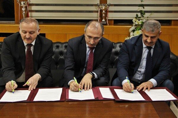 Harran Üniversitesi, Çankırı Karatekin Üniversitesi ve Fırat Üniversitesi Rektörleri, yazılım