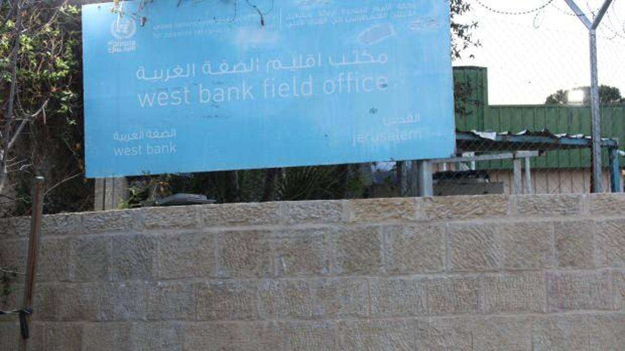 UNRWA, Kudüs'teki faaliyetlerini durdurma kararı aldı. Bu durum, on binlerce