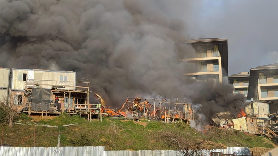 Son Dakika: Üsküdar'da Yangın!