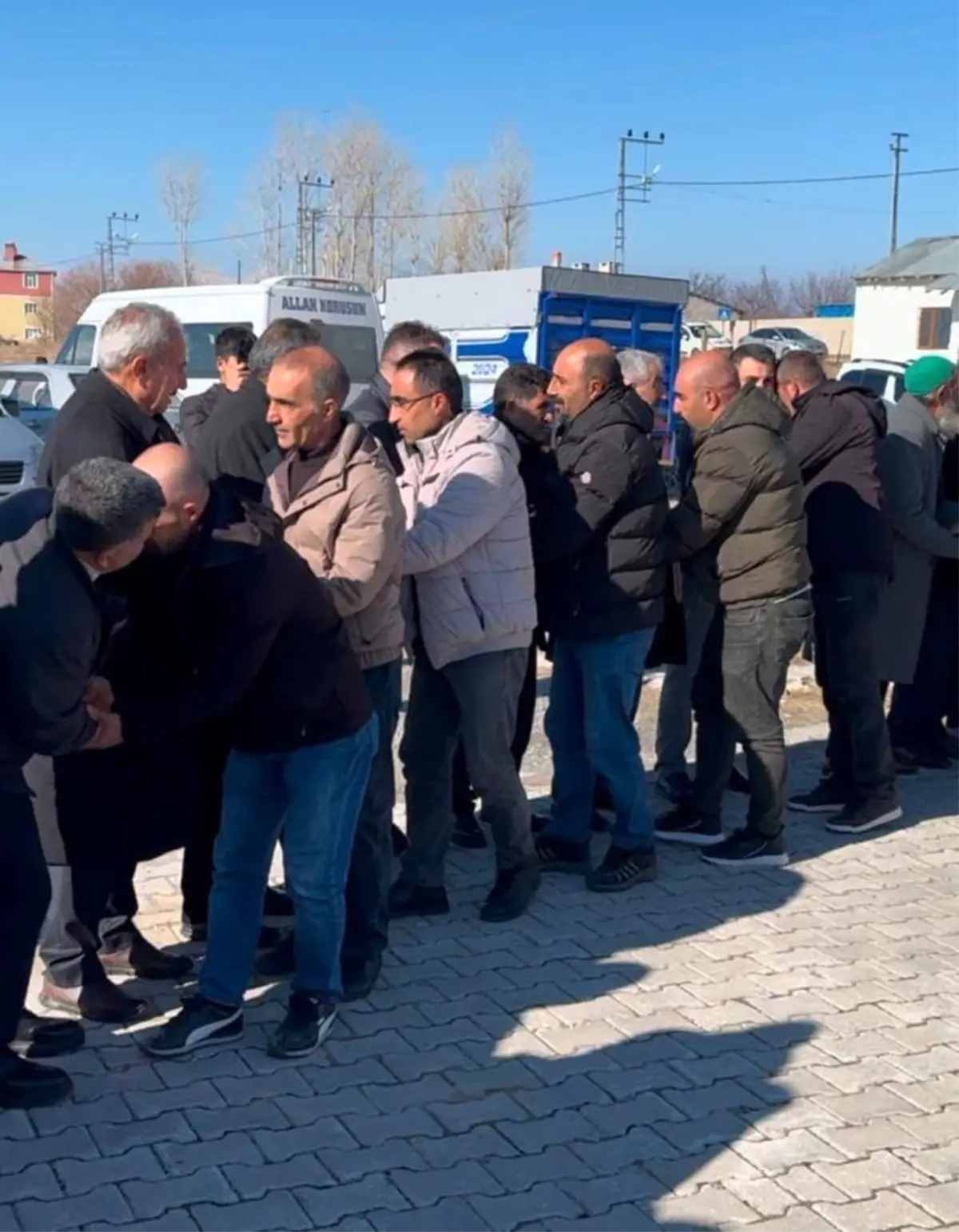 Van'da uzun süredir devam eden husumet, yerel liderlerin ve halkın