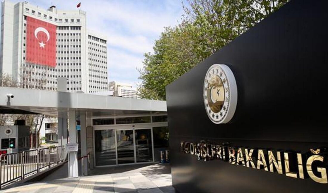 Washington'da meydana gelen uçak ve helikopter çarpışmasıyla ilgili resmi açıklamalar