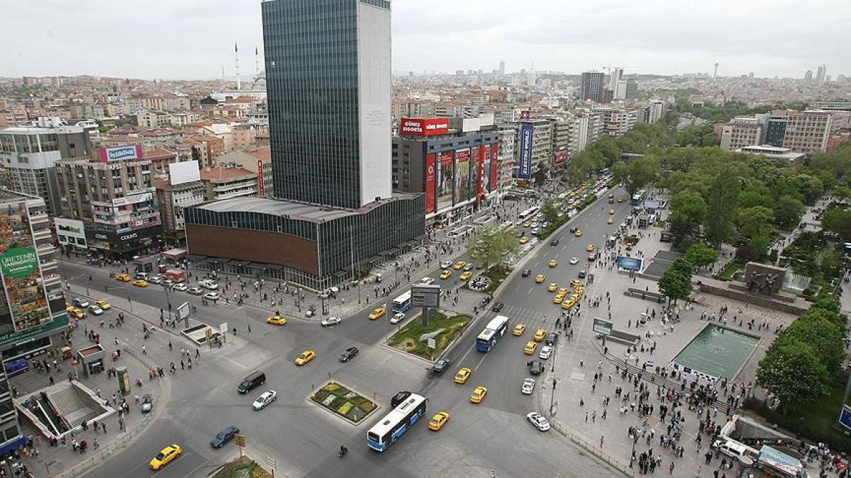 Yabancıya Konut Satışı 2024'te Düşüş Gösterdi: Son 7 Yılın En Düşük Seviyesi