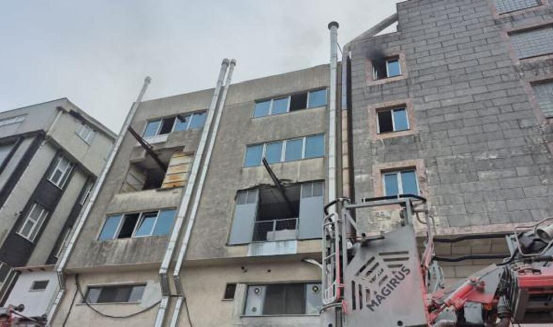 Yakuplu Mahallesi'nde bulunan 5 katlı iş merkezinde meydana gelen yangın,