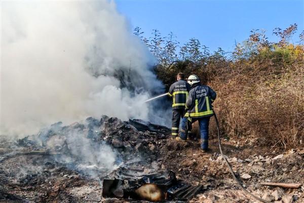 Yalova Belediyesi İtfaiye Müdürlüğü yıl içerisinde toplamda bin 418 olaya