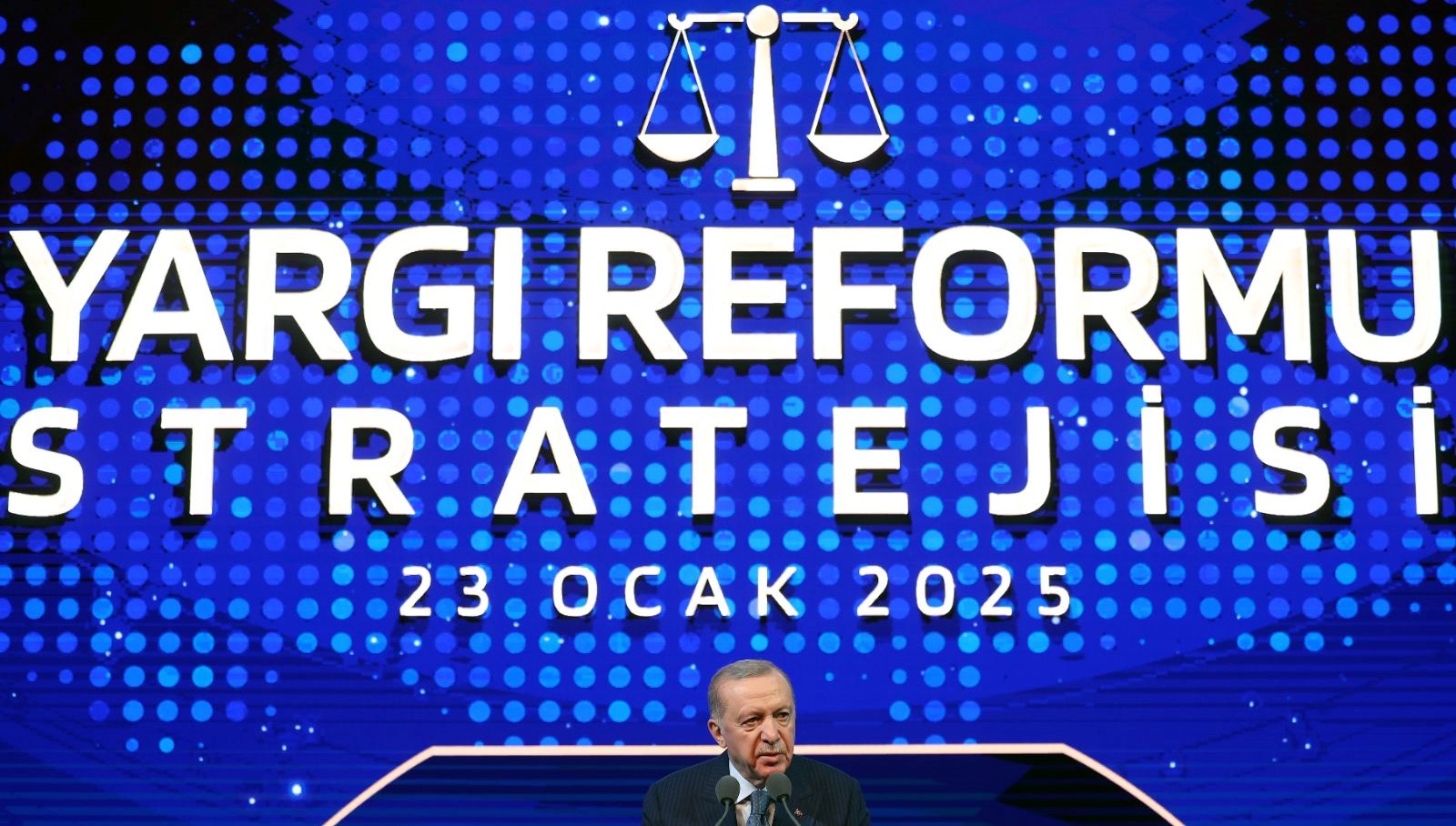 Yargı Reformu Strateji Belgesi, adalet sistemindeki yenilikleri ve iyileştirmeleri ortaya
