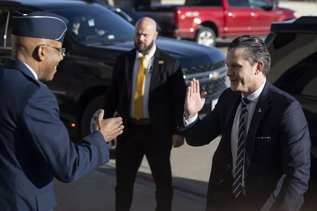 Yeni ABD Savunma Bakanı Pete Hegseth, göreve başlamasıyla birlikte savunma