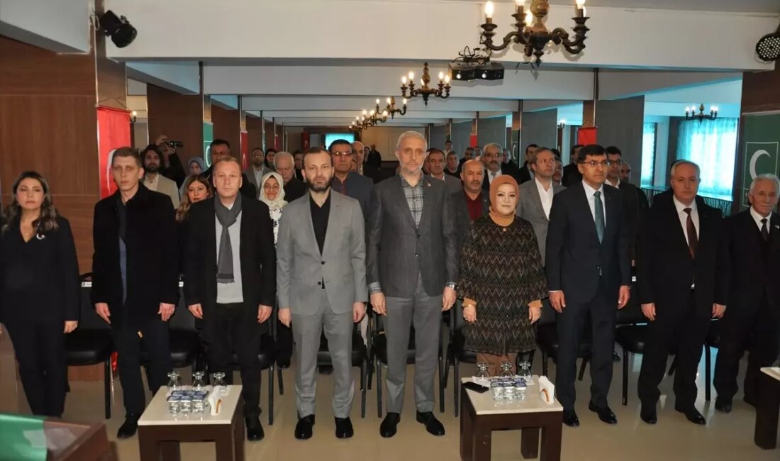 Yeşilay Kütahya Şubesi Olağan Genel Kurulu'nda Mehmet Bilgili, yeniden başkan