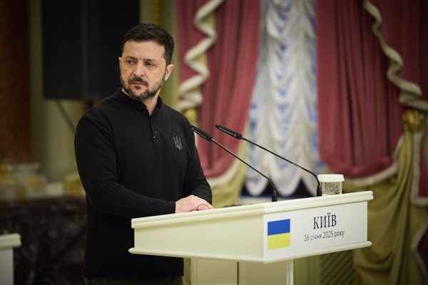 Kiev, 18 Ocak (Hibya) - Ukrayna Devlet Başkanı Volodimir Zelenski,
