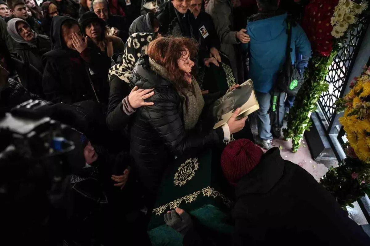 14 yaşındaki Mattia Ahmet Minguzzi'nin cenaze töreni, yaşamına ve anısına