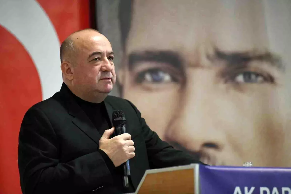 Ayhan Sarfiyat, 28 Şubat darbesini unutmadan, demokrasiye sahip çıkacaklarını vurguladı.