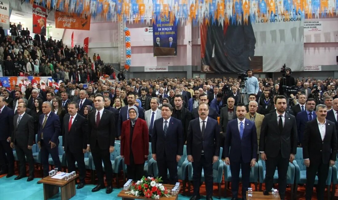 Adalet Bakanı Yılmaz Tunç, Yozgat'ta gerçekleştirdiği önemli açıklamalarla dikkatleri üzerine