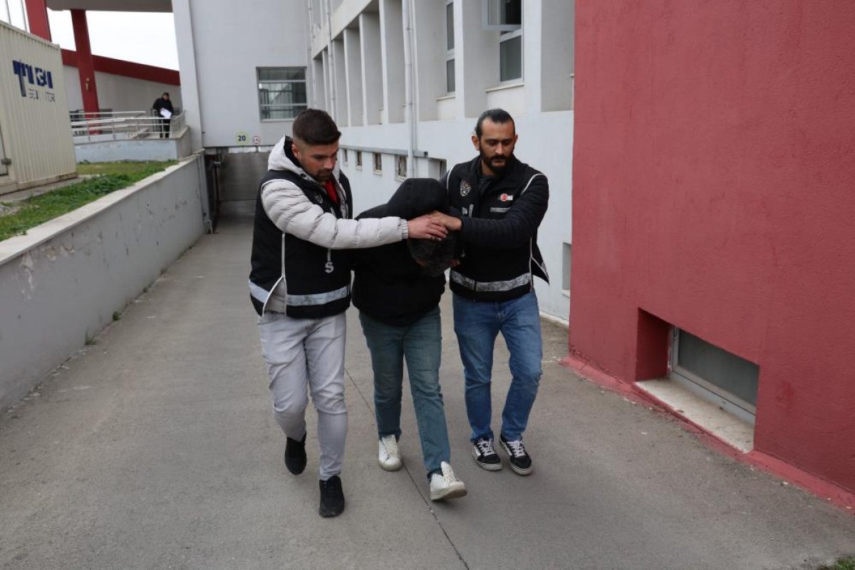 Adana'da Gümrük Kaçağı Makaron Operasyonu: 20 Milyon TL Değerinde Ürün Ele Geçirildi