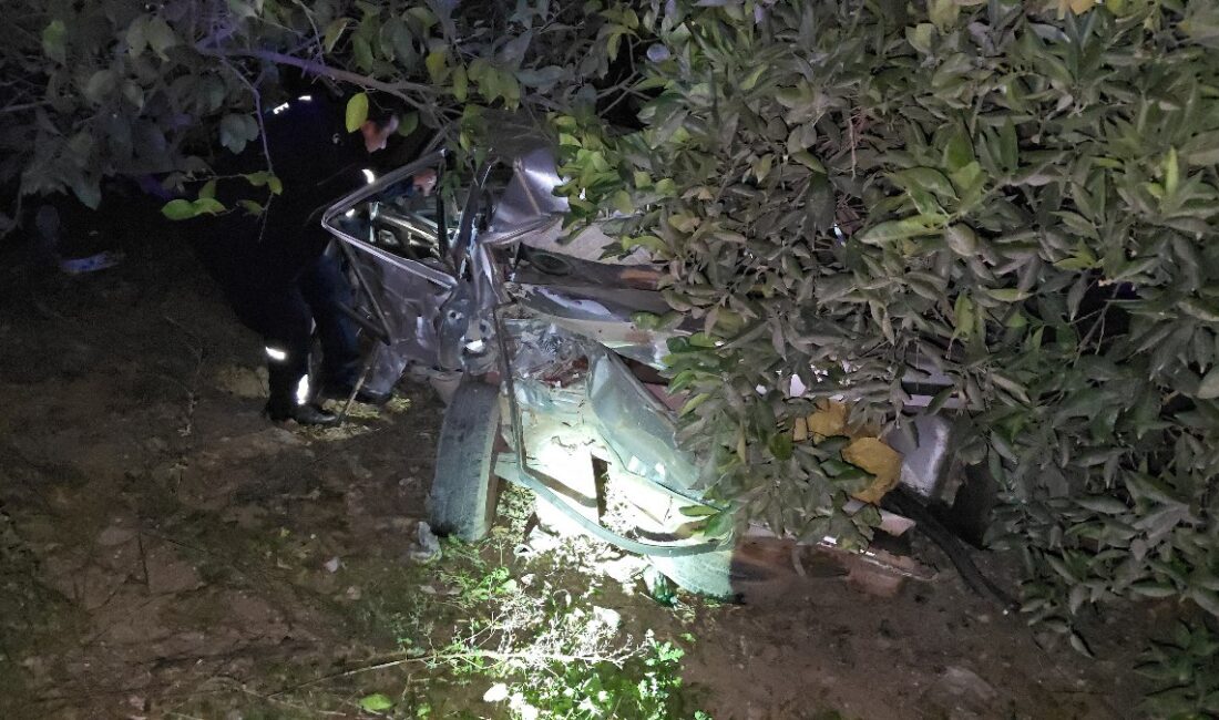 Adana'da meydana gelen trafik kazasında 3 kişi yaralandı. Olayın detayları,
