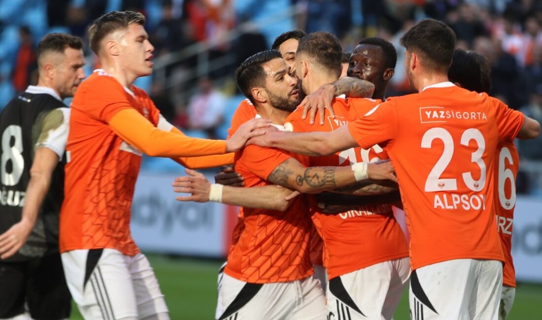 Adanaspor, kadrosunu güçlendirmek için iki yeni oyuncu transfer etti. Takımın