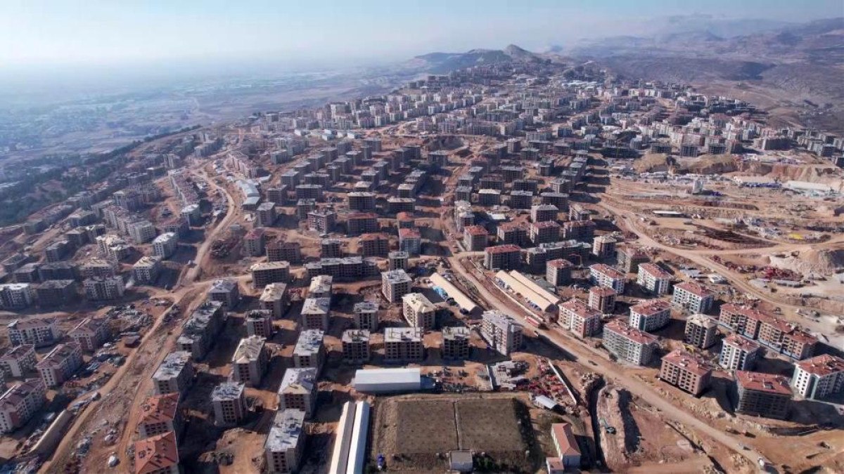 Adıyaman'da Deprem Sonrası Konut İnşaatı Hızla Devam Ediyor