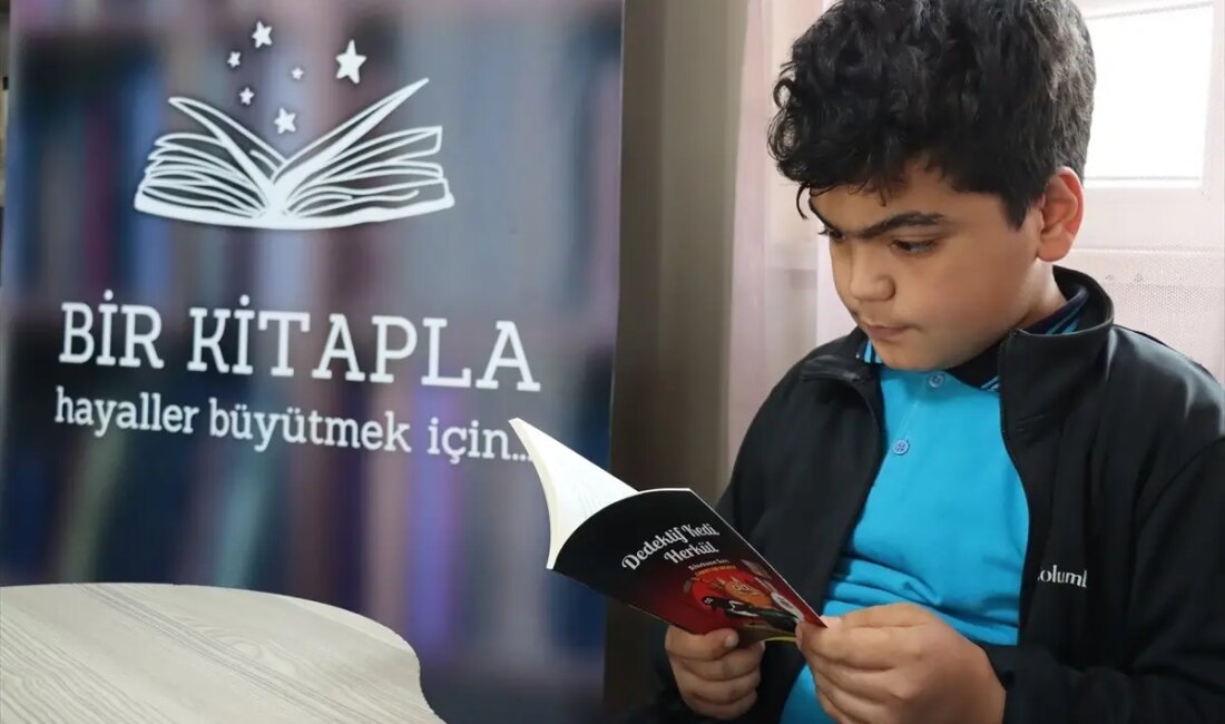 AFAD personellerinin başlattığı depremzedelere kitap bağışı kampanyasıyla, zorlu süreçte destek