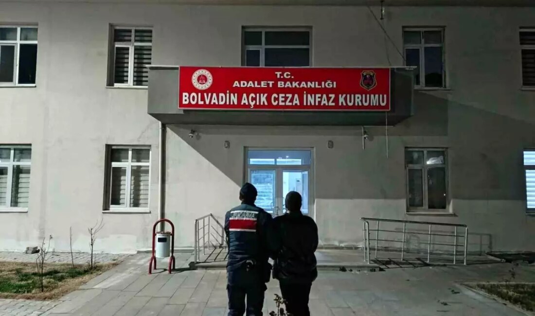 Afyonkarahisar'da dolandırıcılık suçundan iki şahıs tutuklandı. Olayla ilgili detaylar ve