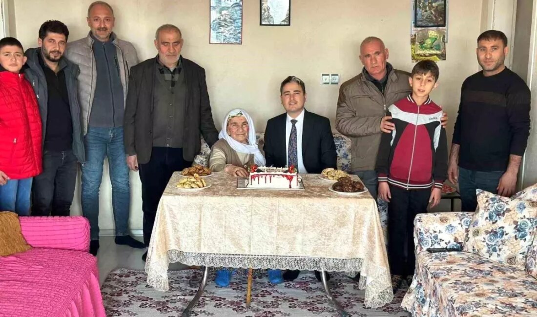Ağrı'nın Taşlıçay ilçesinde 89 yaşındaki Hanım Demir için düzenlenen anlamlı