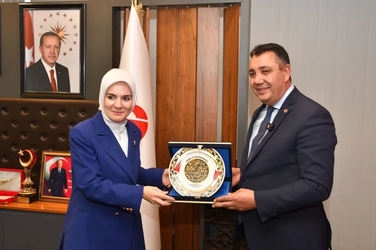 Aile ve Sosyal Hizmetler Bakanı Göktaş, Gümüşhane'de gerçekleştirdiği ziyaretle sosyal