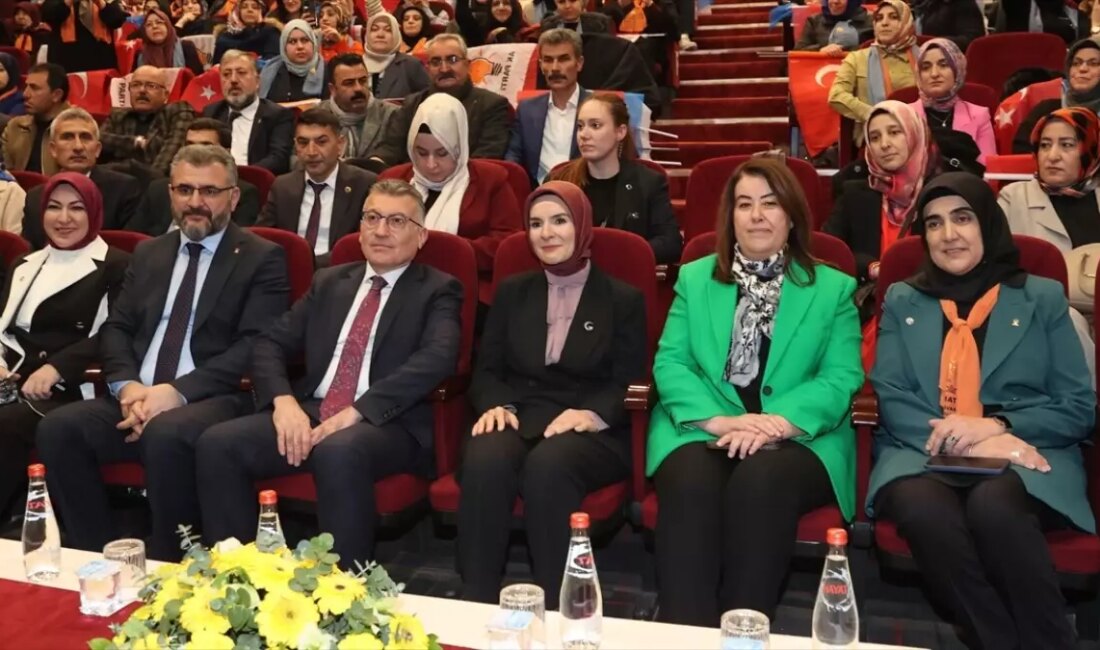 Aile ve Sosyal Hizmetler Bakanı Mahinur Özdemir Göktaş, sosyal politikalar