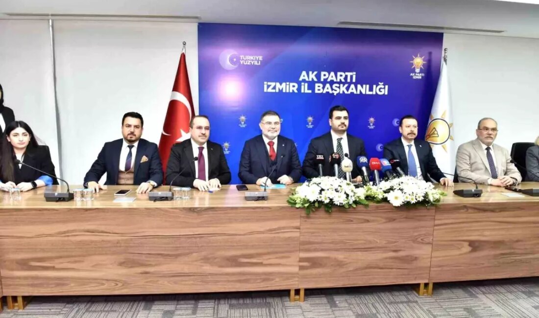 AK Parti Genel Sekreteri ve İzmir Milletvekili Eyyüp Kadir İnan,