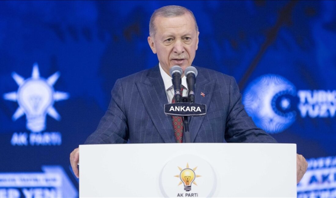 AK Parti'nin kongre hazırlıkları hızlanırken, yeni sloganlar ve stratejiler de