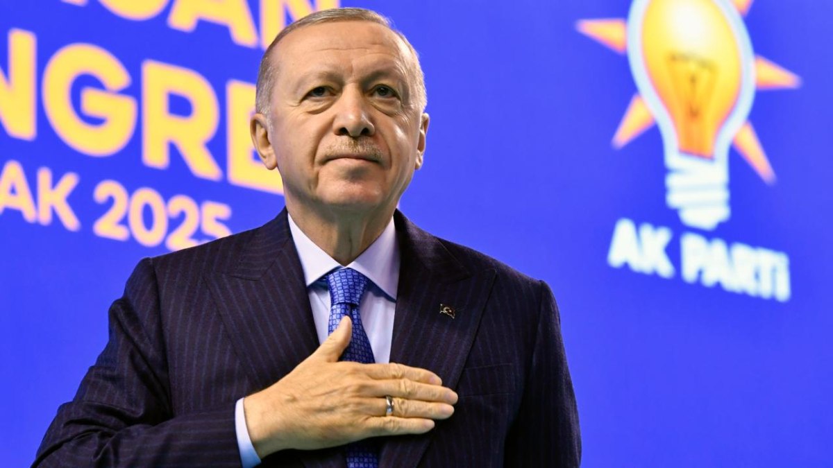 AK Parti'de 12 Ekim'de başlayan kongre maratonu, bugün yapılacak 8'inci