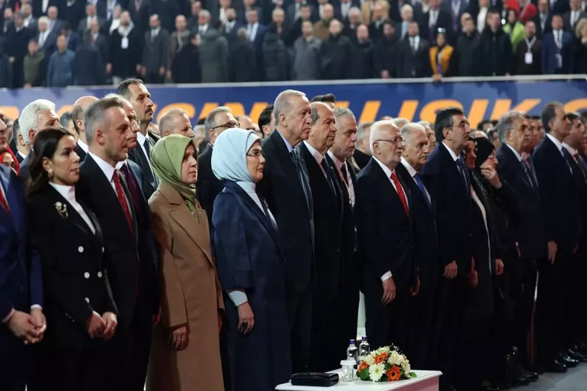 AK Parti'nin 8. Olağan Büyük Kongresi'nde Merkez Karar ve İdare