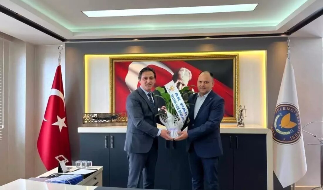 AK Parti Selendi İlçe Teşkilatı Yine Refah Partisinden istifa ederek