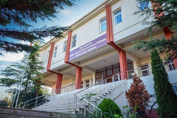 Düzce Üniversitesi Akçakoca Turizm İşletmeciliği ve Otelcilik Yüksekokulu Turizm İşletmeciliği