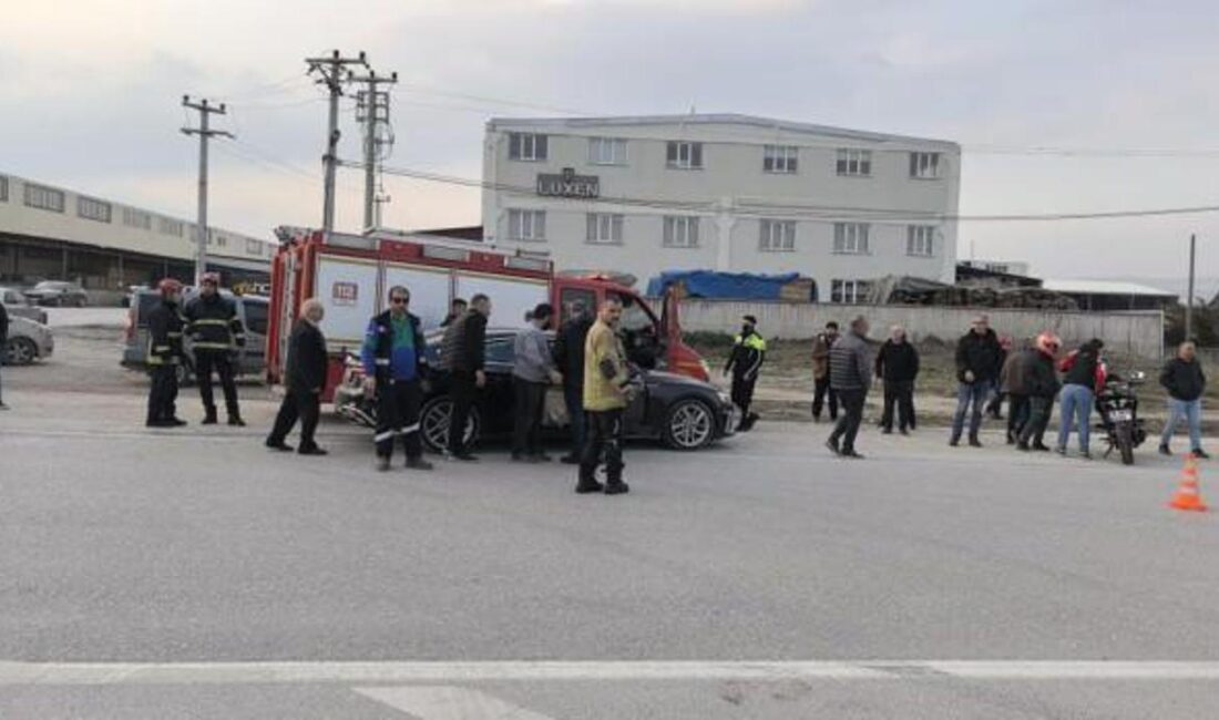 Kaza, saat 17.00 sıralarında Akhisar Mahallesi Karalar Yolu Caddesi'nde meydana