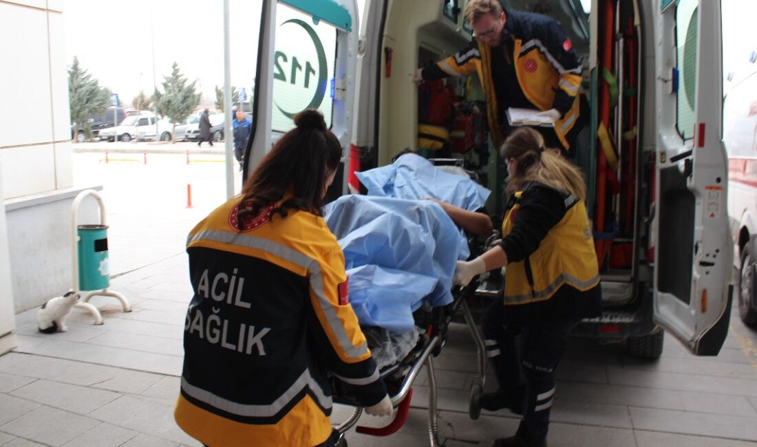 Aksaray'da yaşanan aile içi bıçaklama olayı, çekememezlik nedeniyle çıkan kavgayla