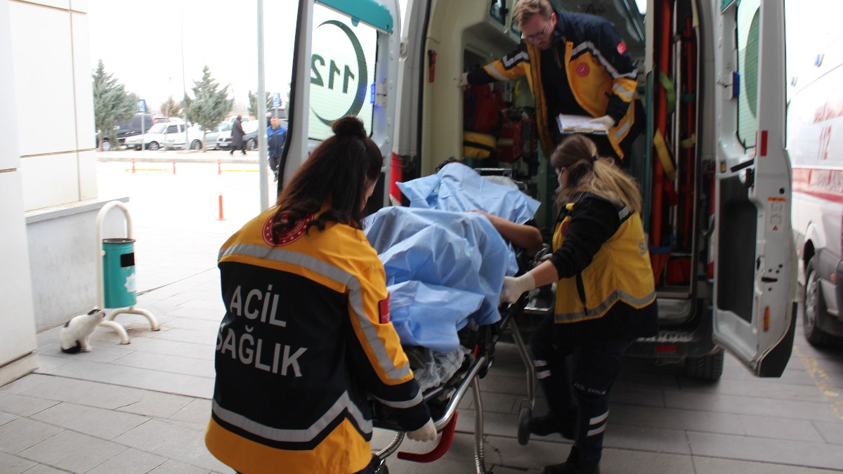 Aksaray'da yaşanan aile içi bıçaklama olayı, çekememezlik nedeniyle çıkan kavgayla